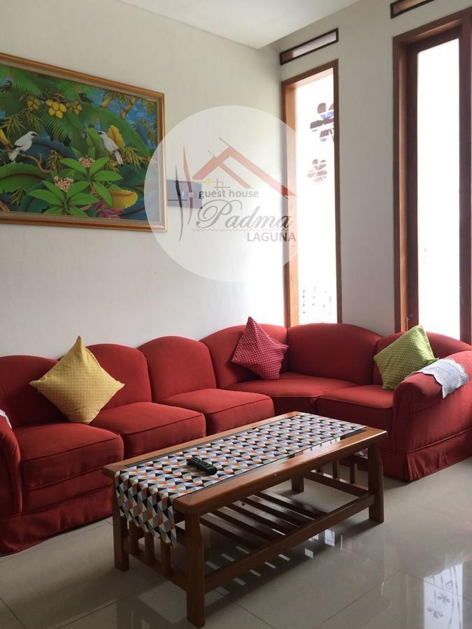 Padma Laguna Guesthouse Baturetno Esterno foto