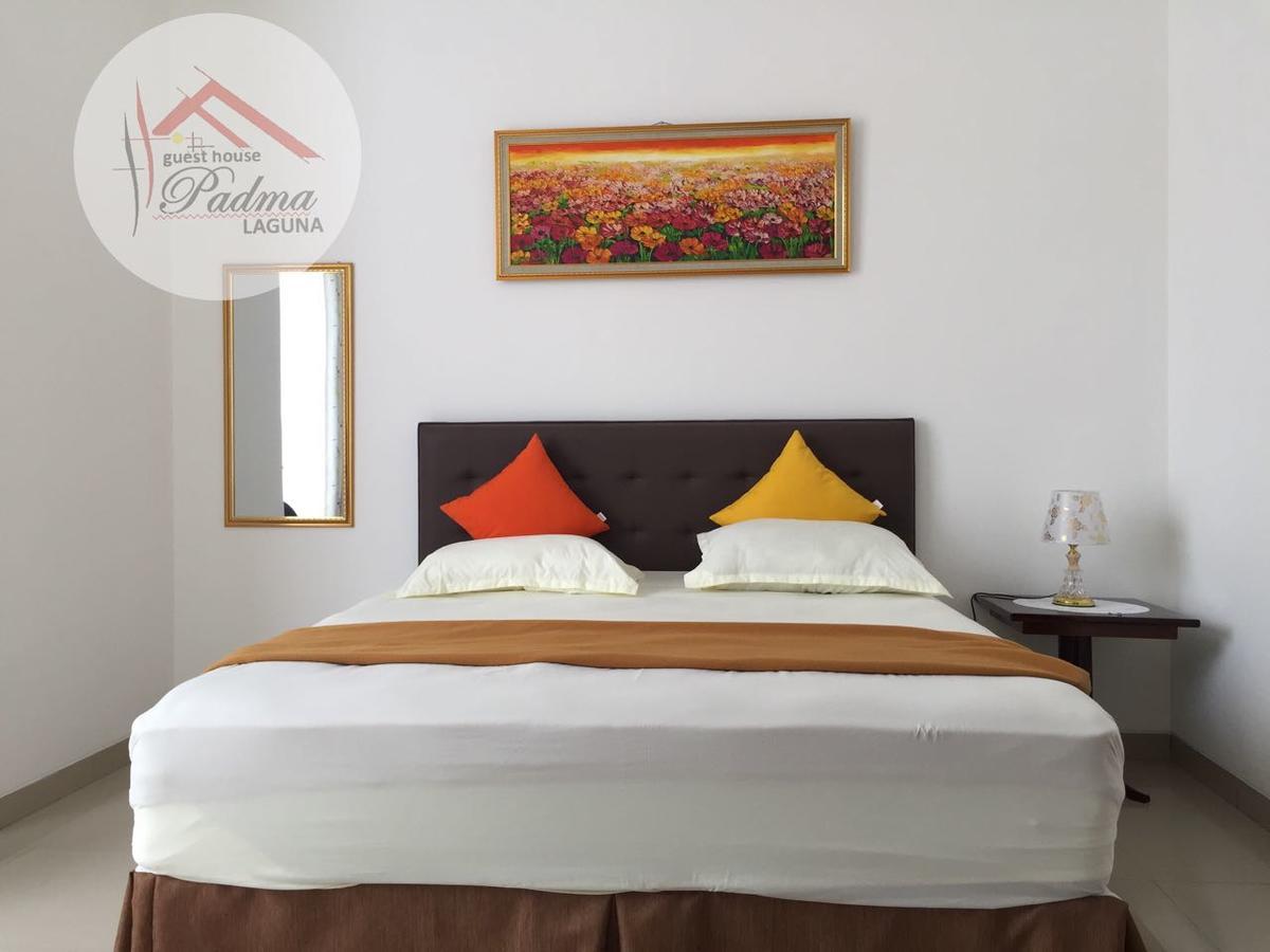 Padma Laguna Guesthouse Baturetno Esterno foto